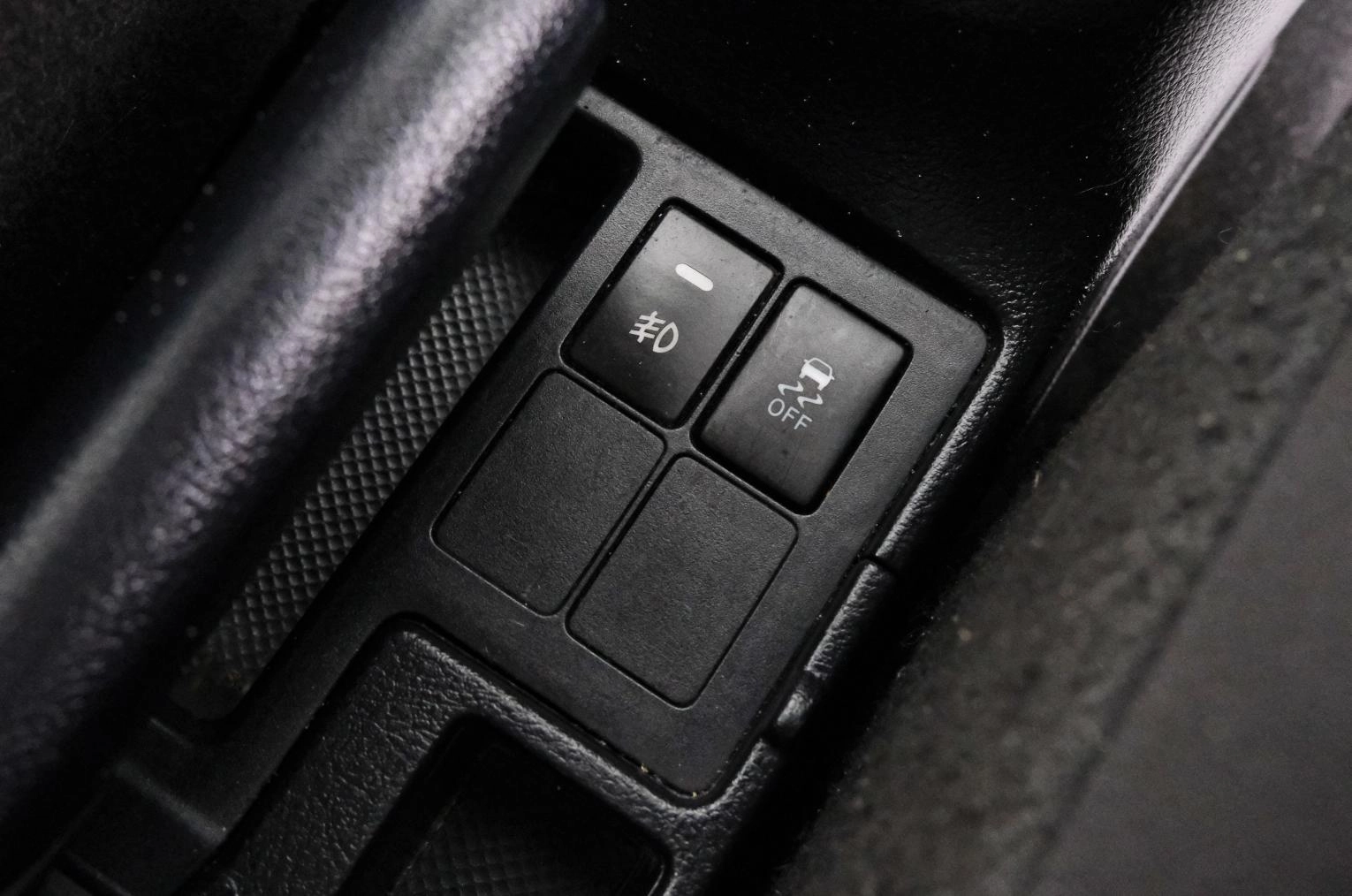 Toyota Vitz 18 из 25