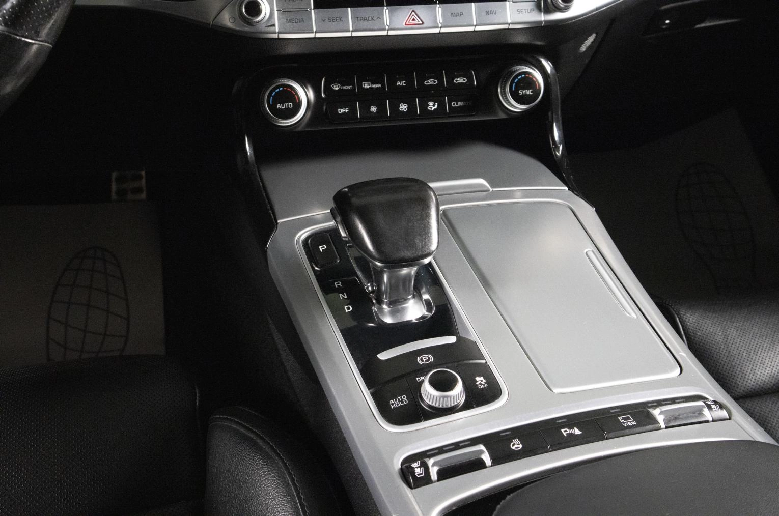 KIA Stinger 15 из 20