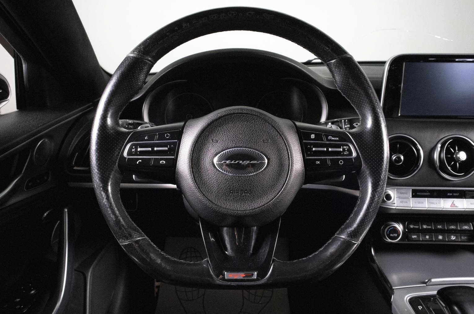 KIA Stinger 11 из 20
