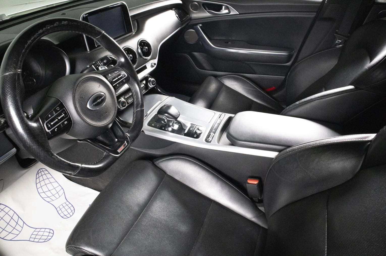 KIA Stinger 8 из 20