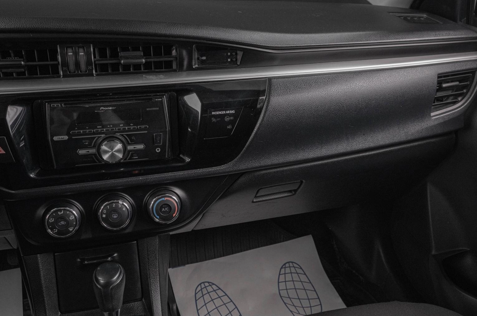 Toyota Corolla 14 из 18