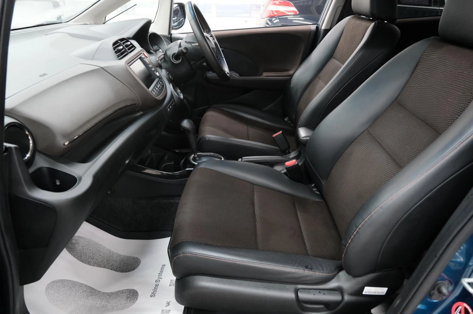 Honda Fit Shuttle 21 из 24