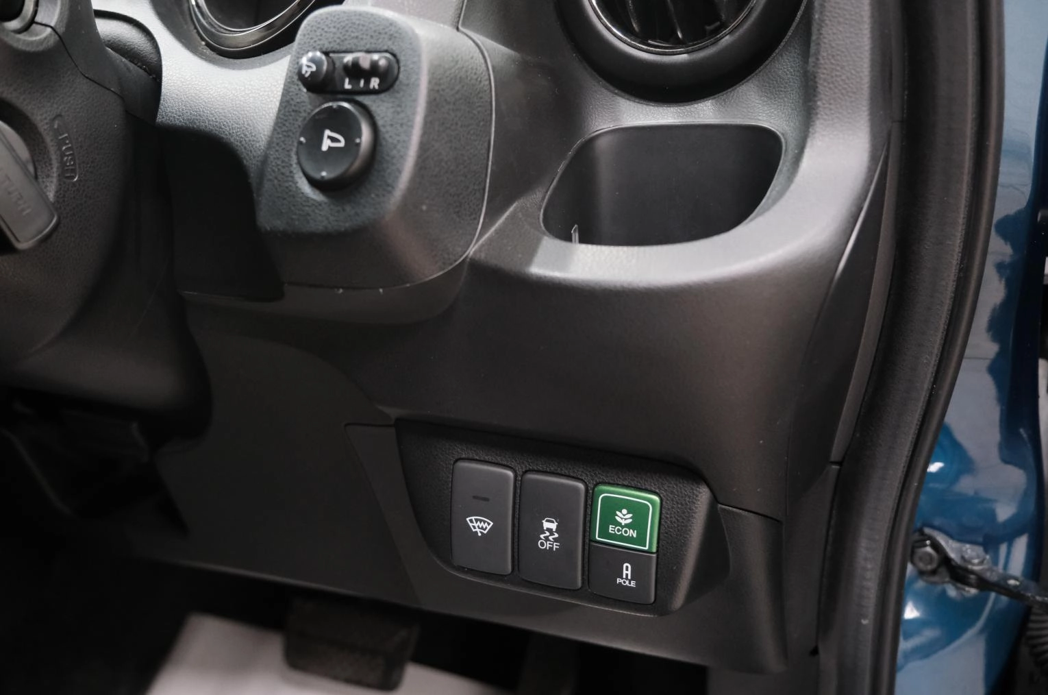 Honda Fit Shuttle 9 из 24