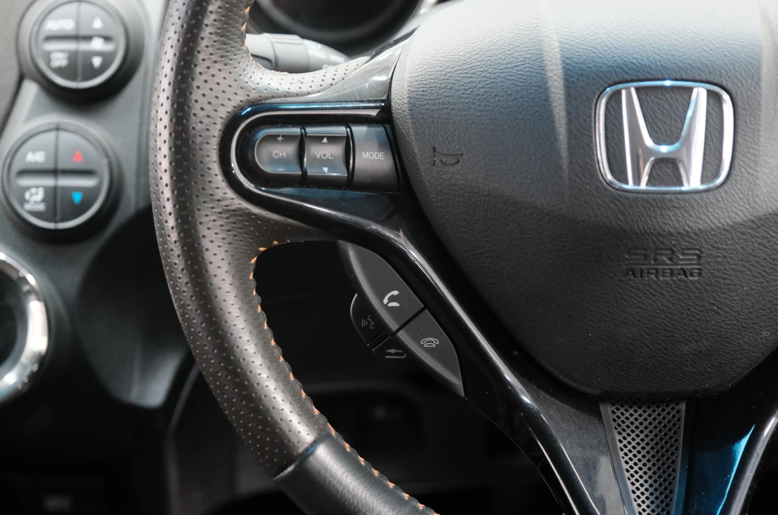 Honda Fit Shuttle 14 из 24