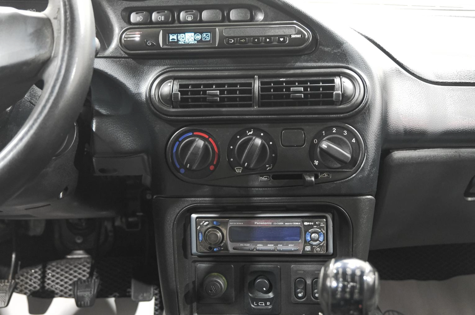 Chevrolet Niva 13 из 22