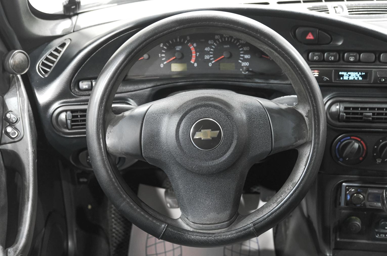 Chevrolet Niva 12 из 22