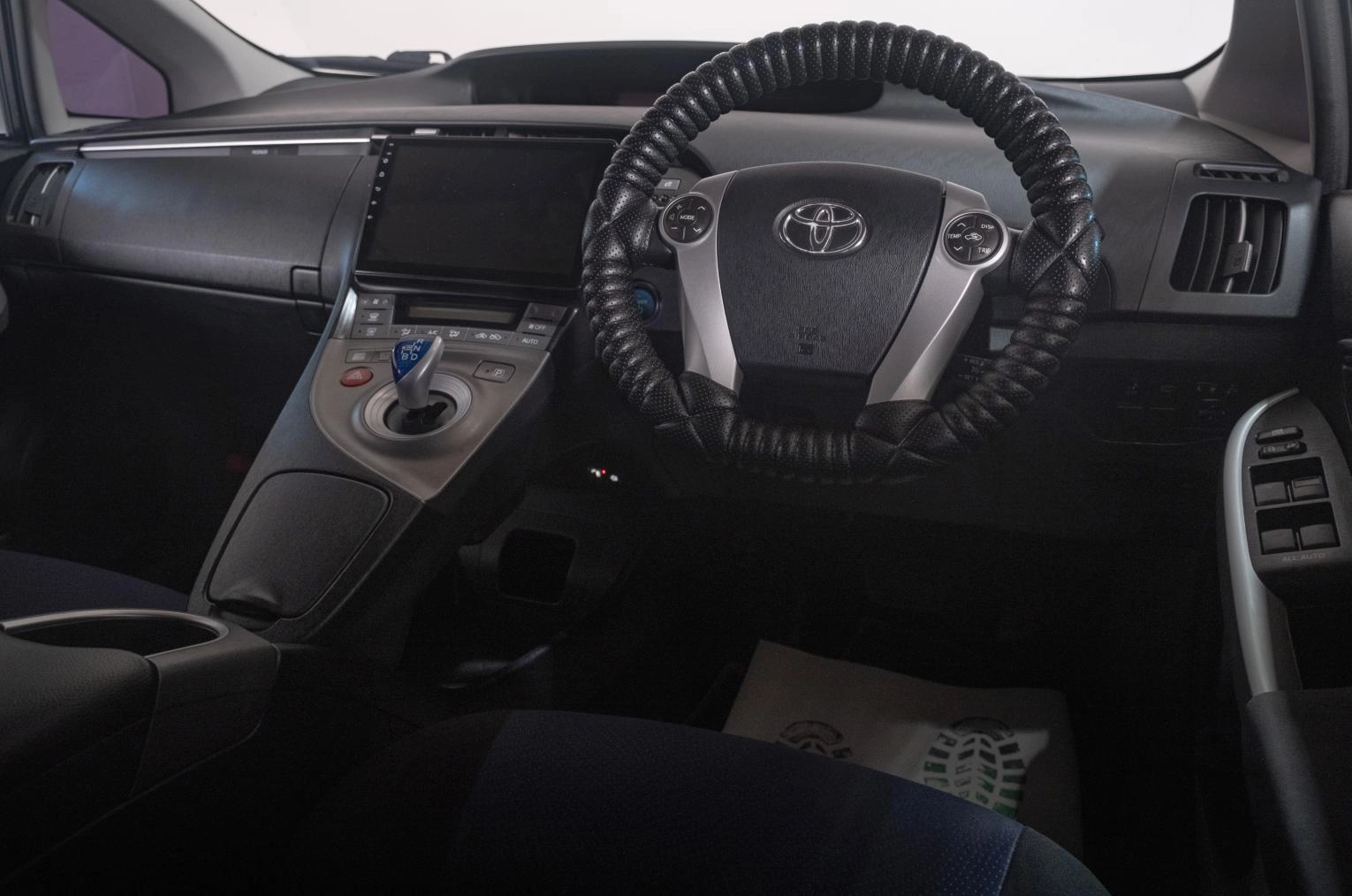 Toyota Prius 9 из 22