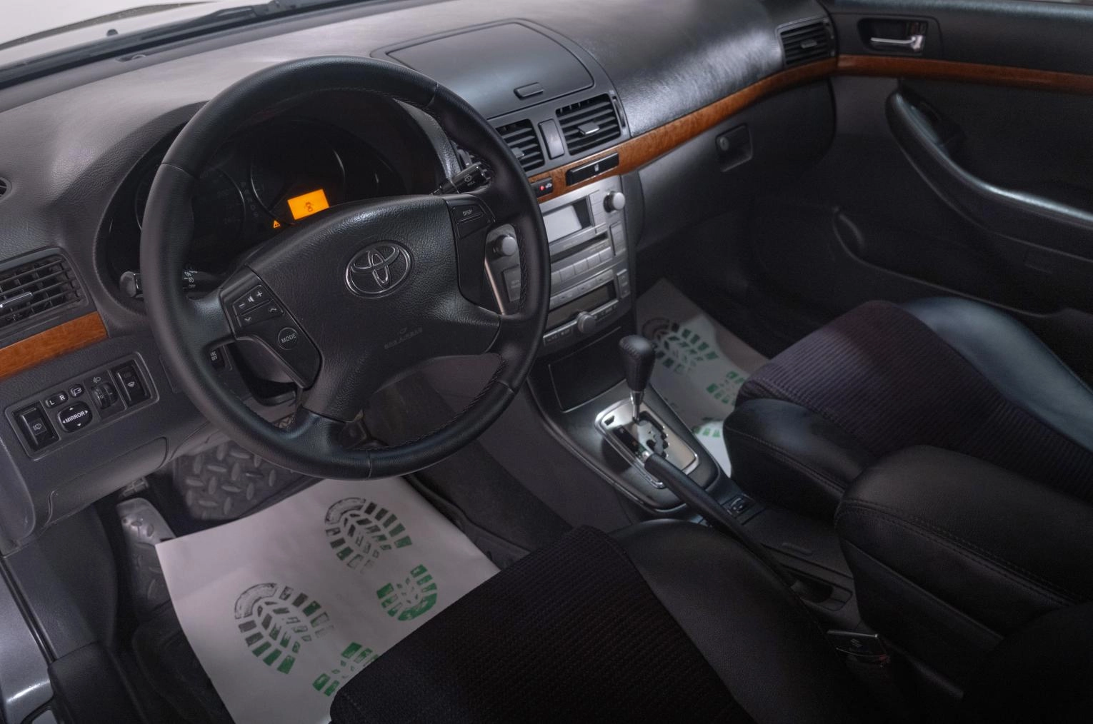 Toyota Avensis 8 из 21