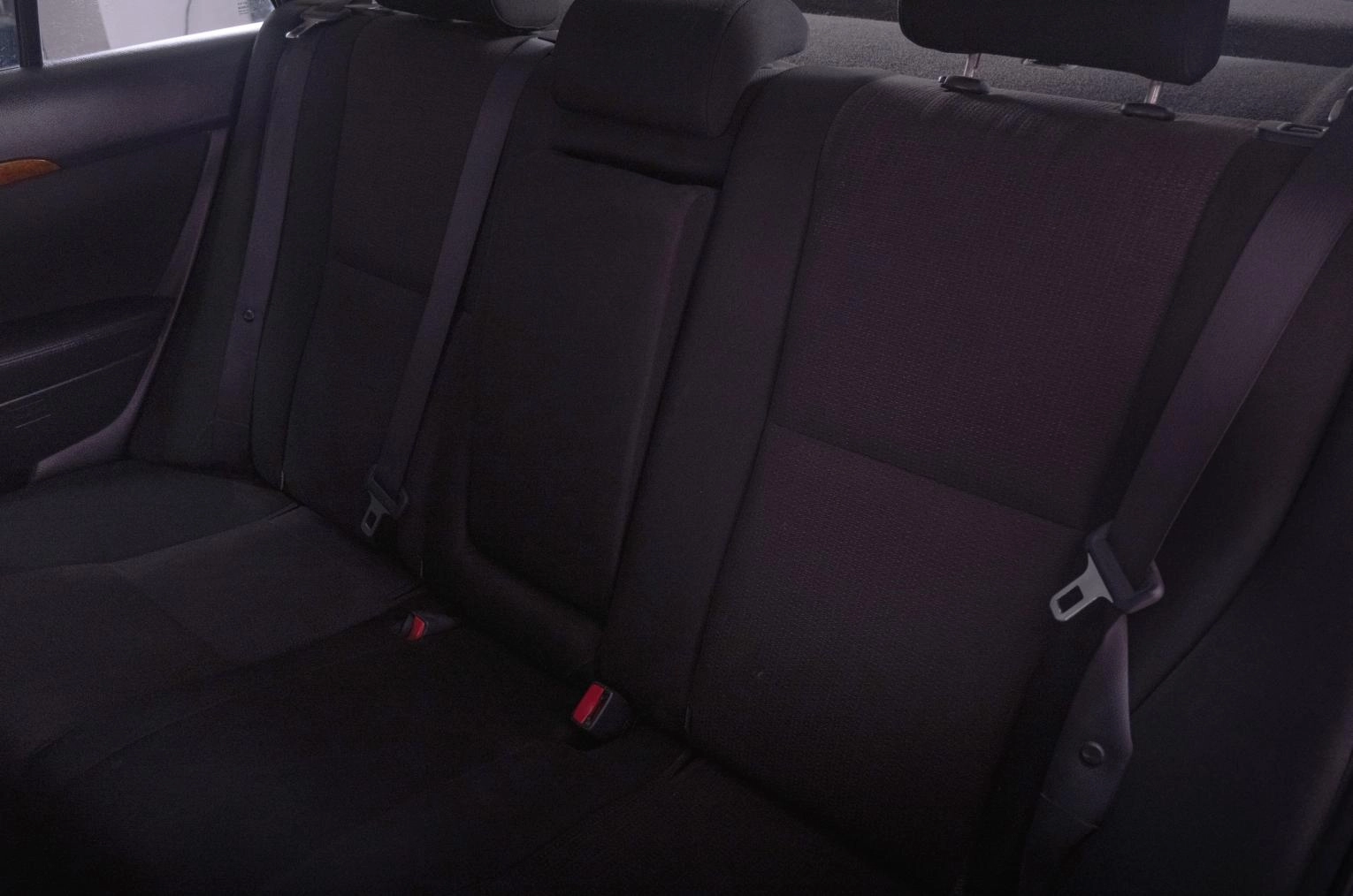 Toyota Avensis 19 из 21