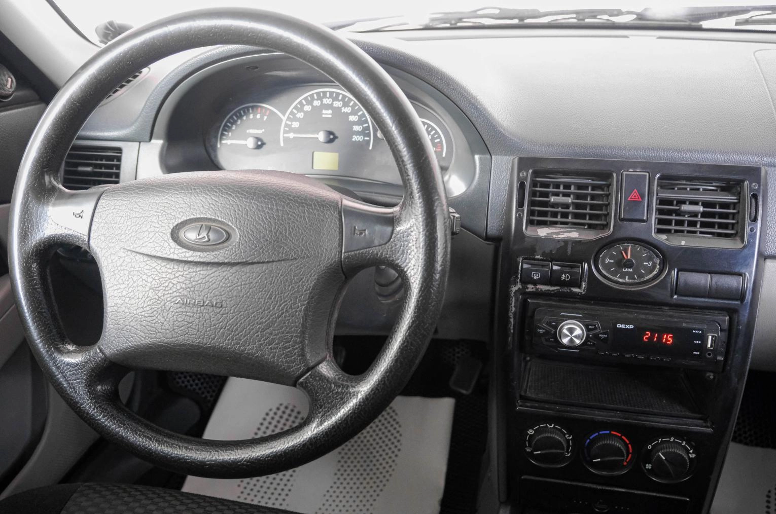 ВАЗ (LADA) Priora 12 из 20