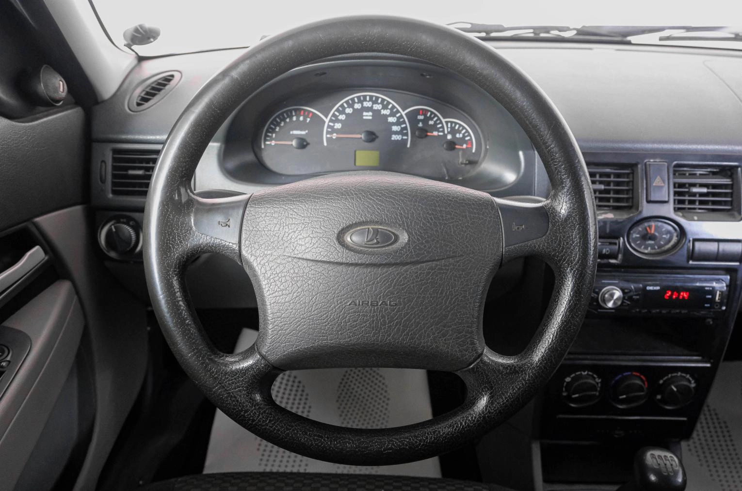 ВАЗ (LADA) Priora 15 из 20