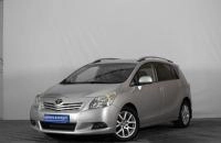 Toyota Verso 3 из 19