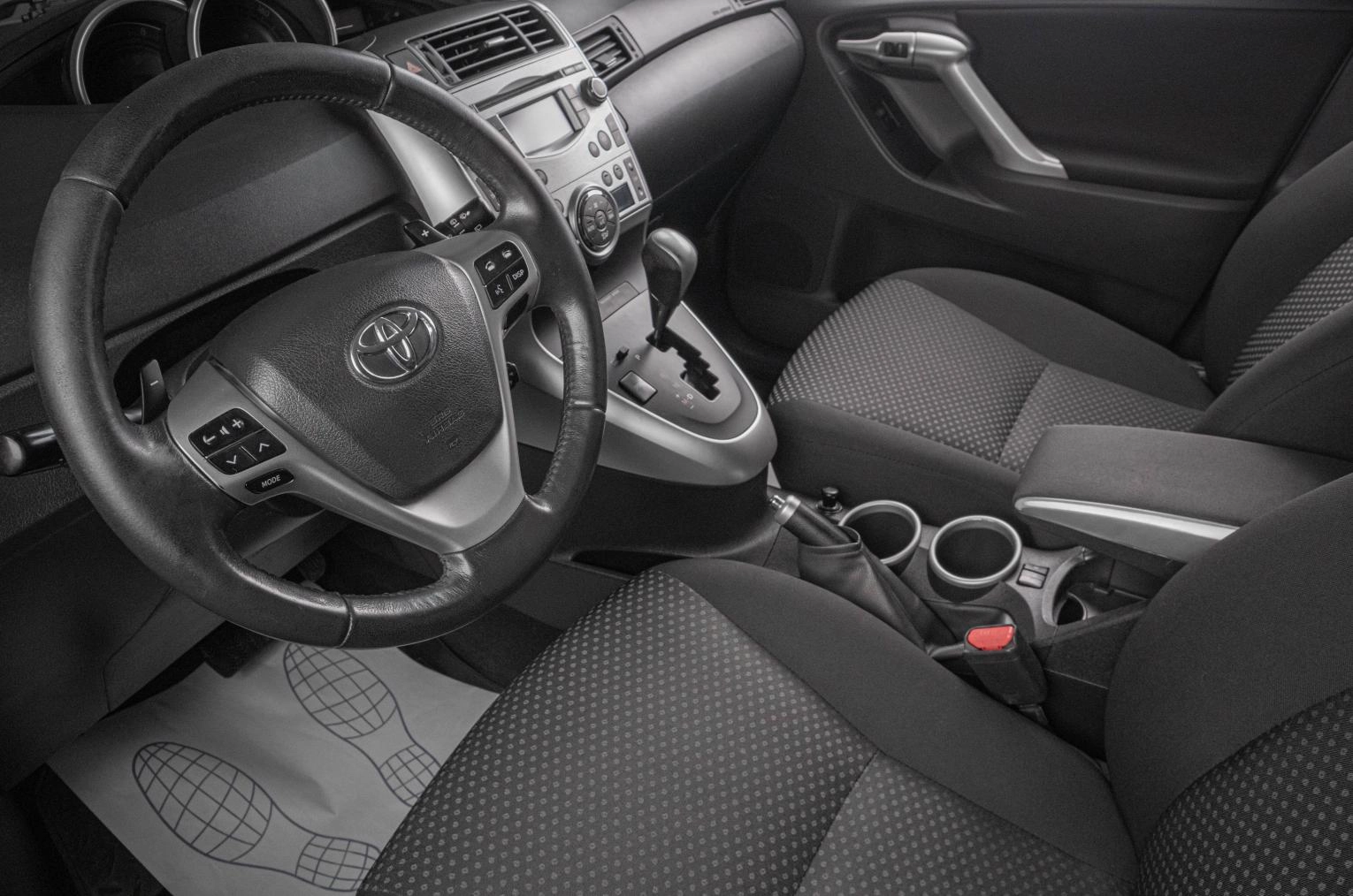 Toyota Verso 8 из 19