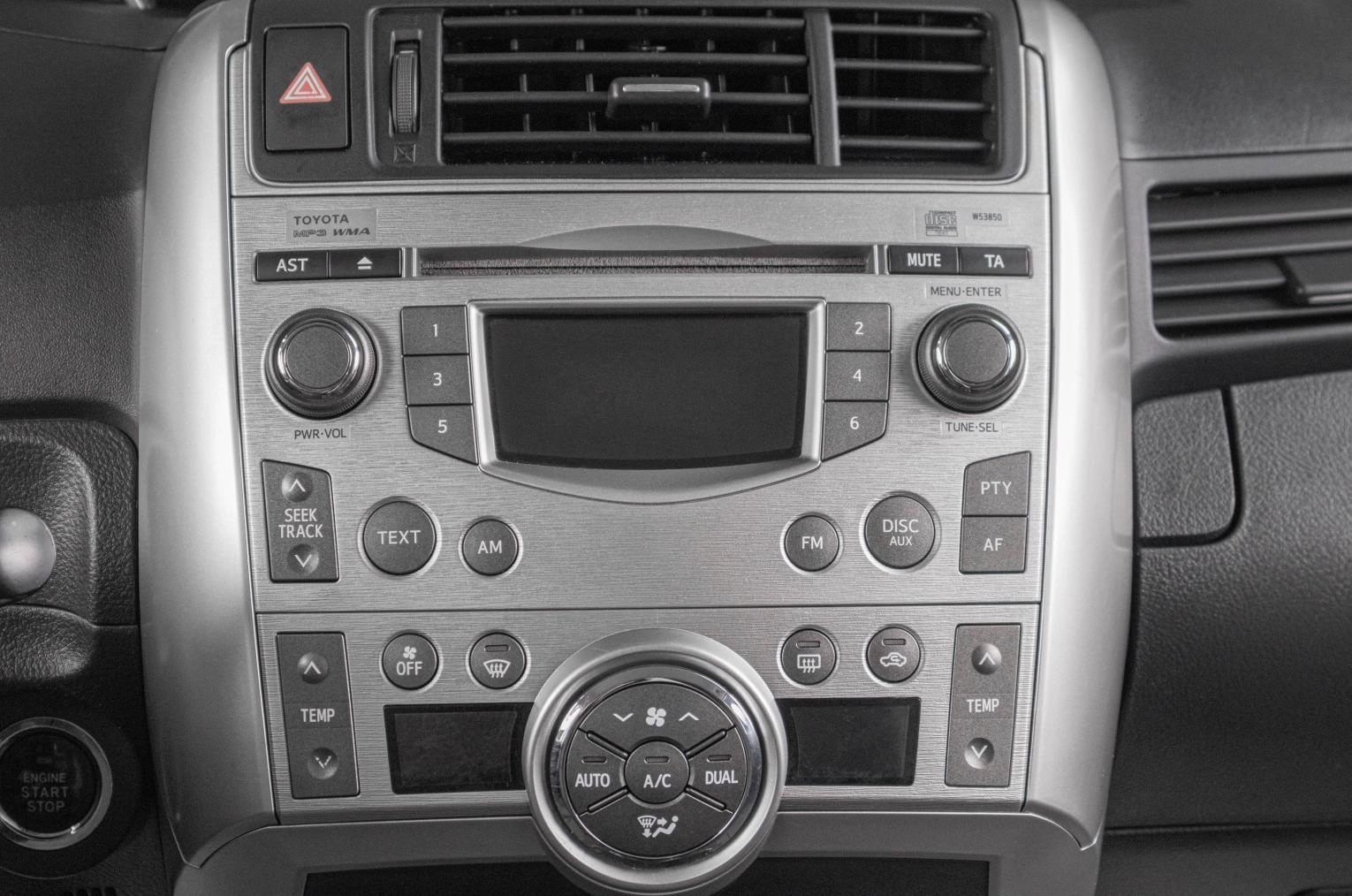 Toyota Verso 13 из 19