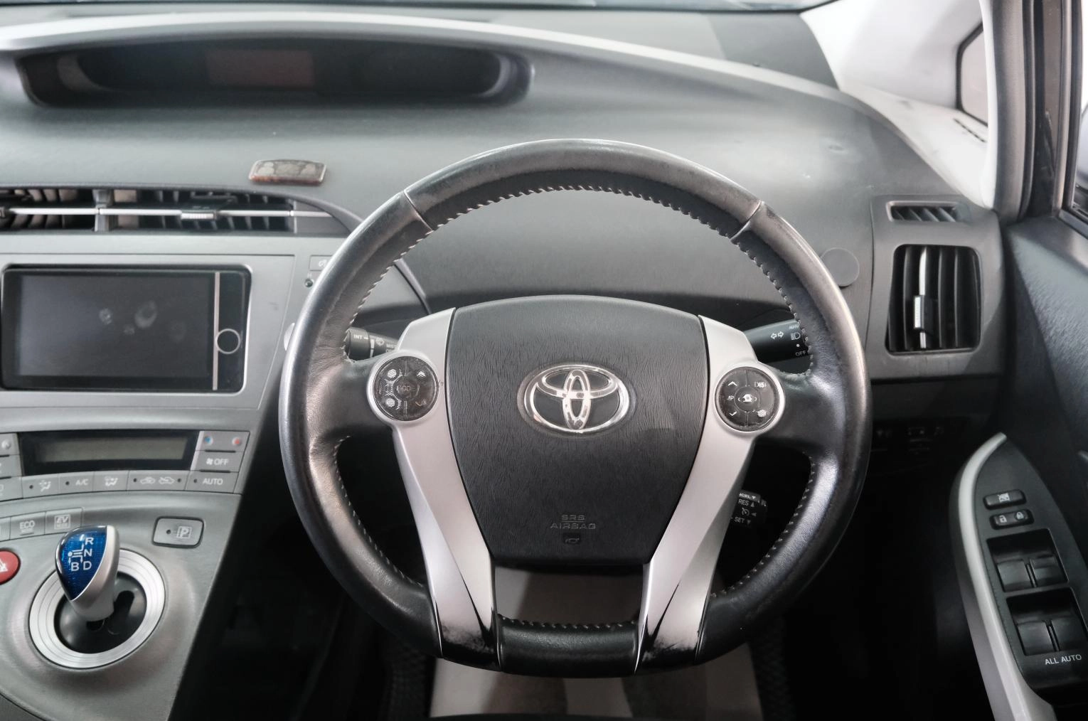 Toyota Prius 11 из 26