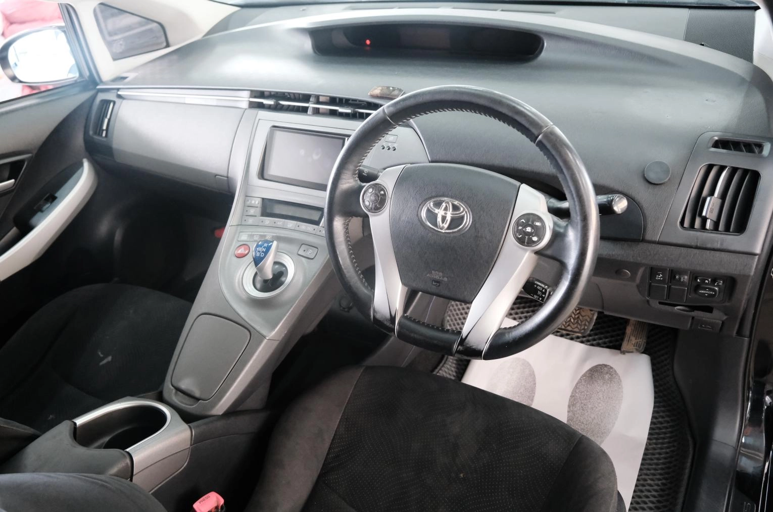 Toyota Prius 10 из 26