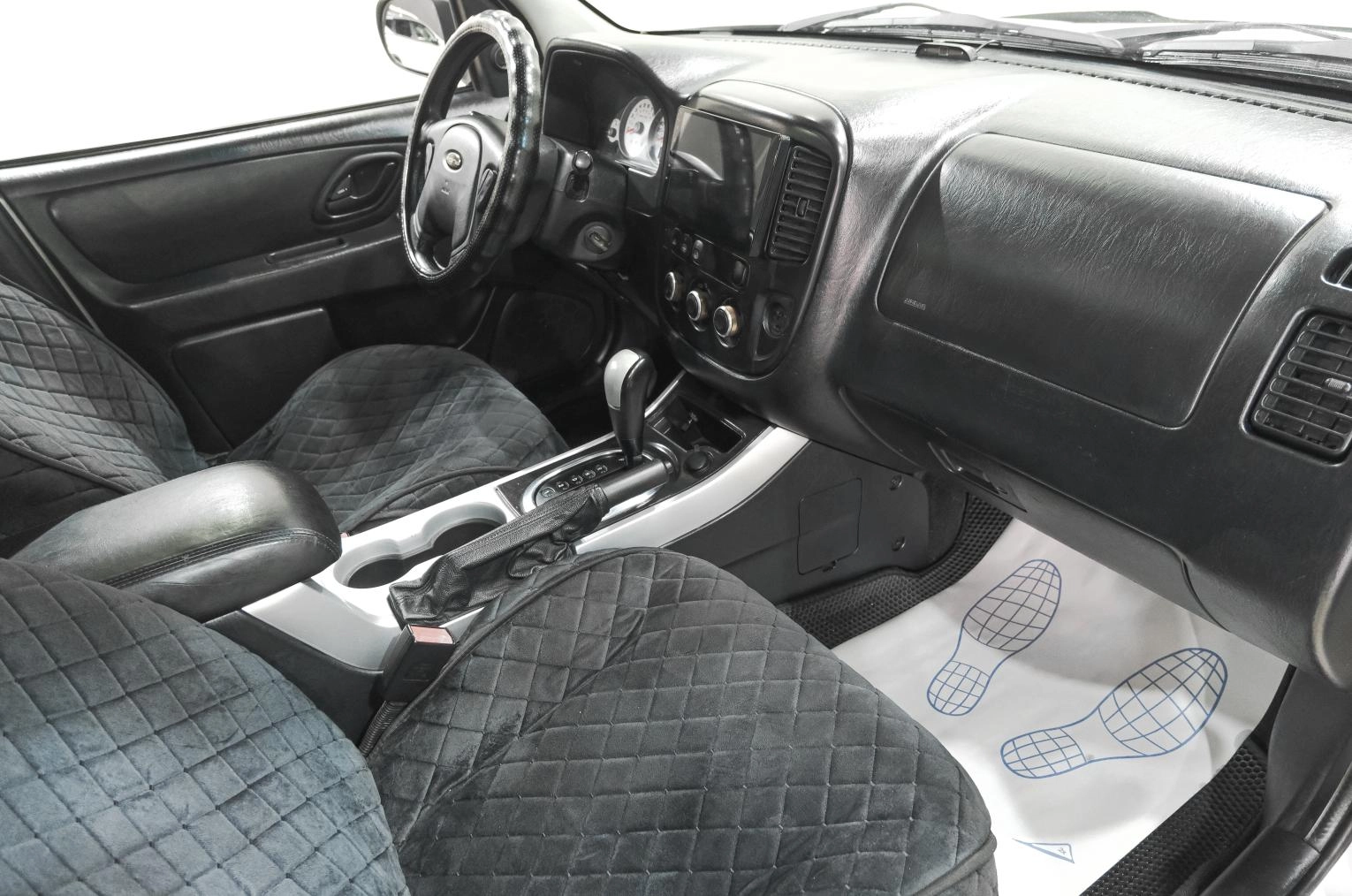 Ford Maverick 8 из 26
