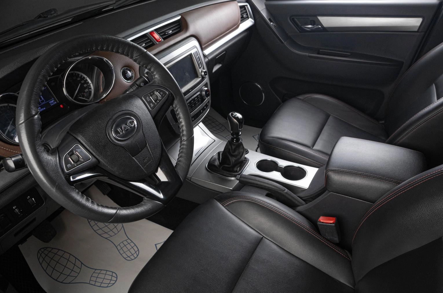 JAC T6 8 из 19