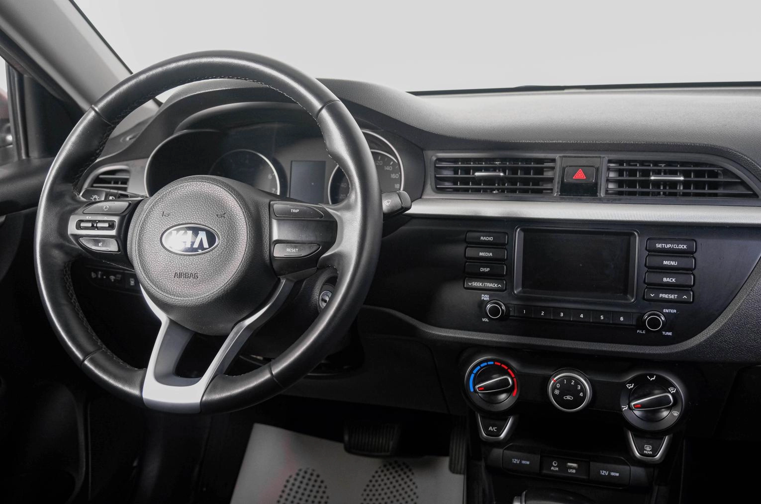 KIA Rio 12 из 22