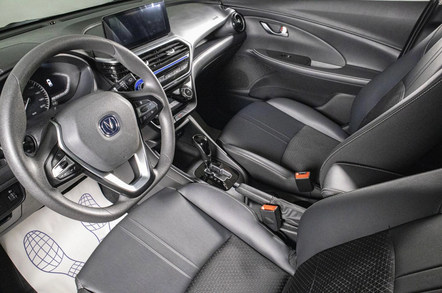 Changan Alsvin 8 из 21
