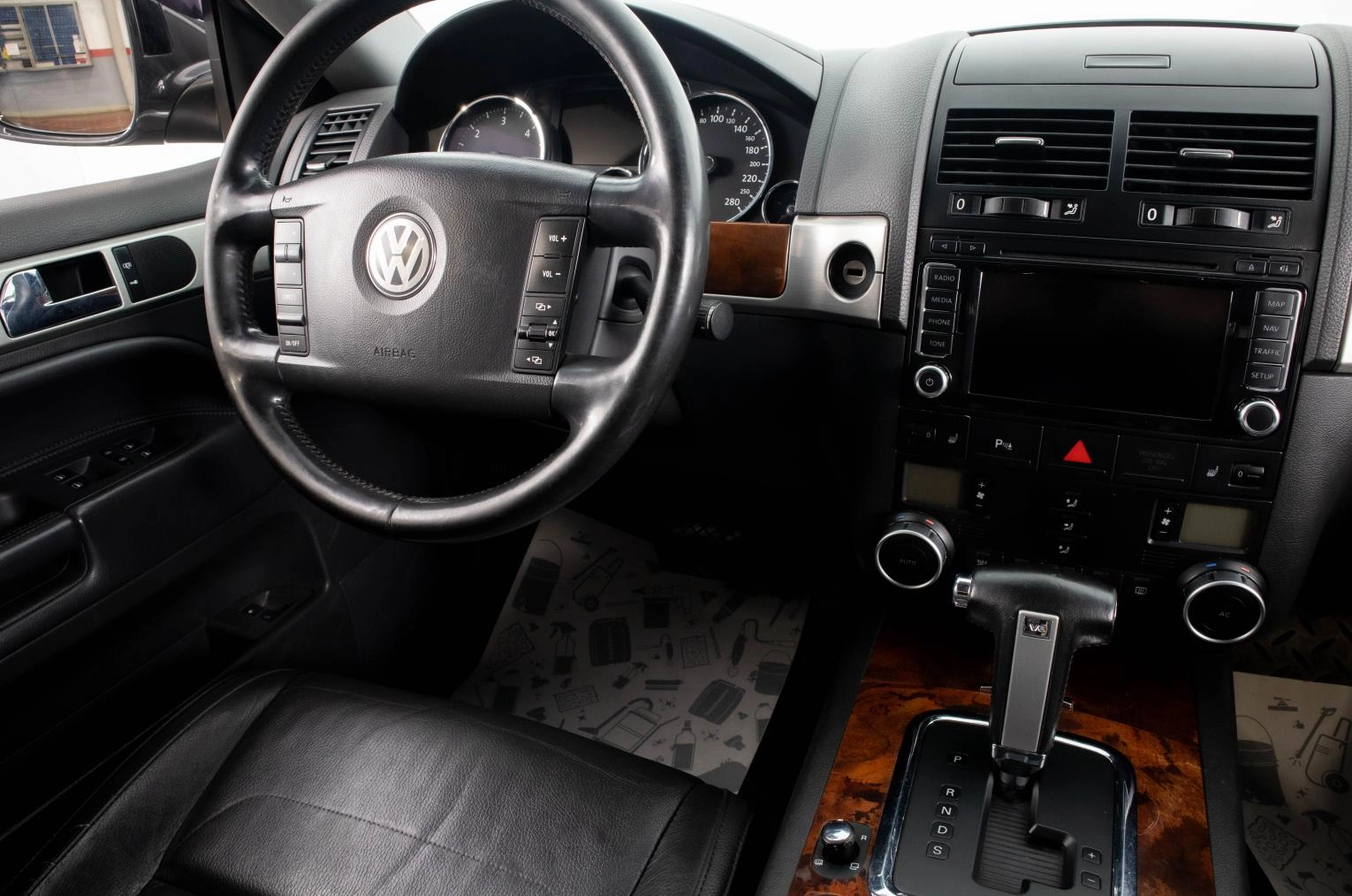 Volkswagen Touareg 19 из 30