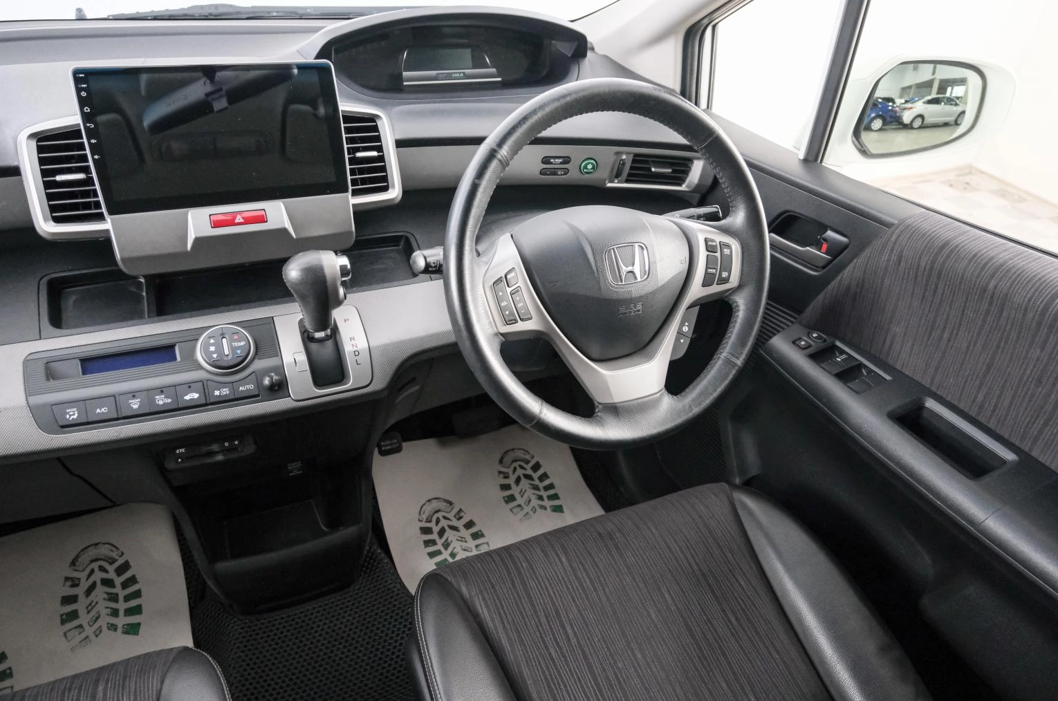 Honda Freed 9 из 20