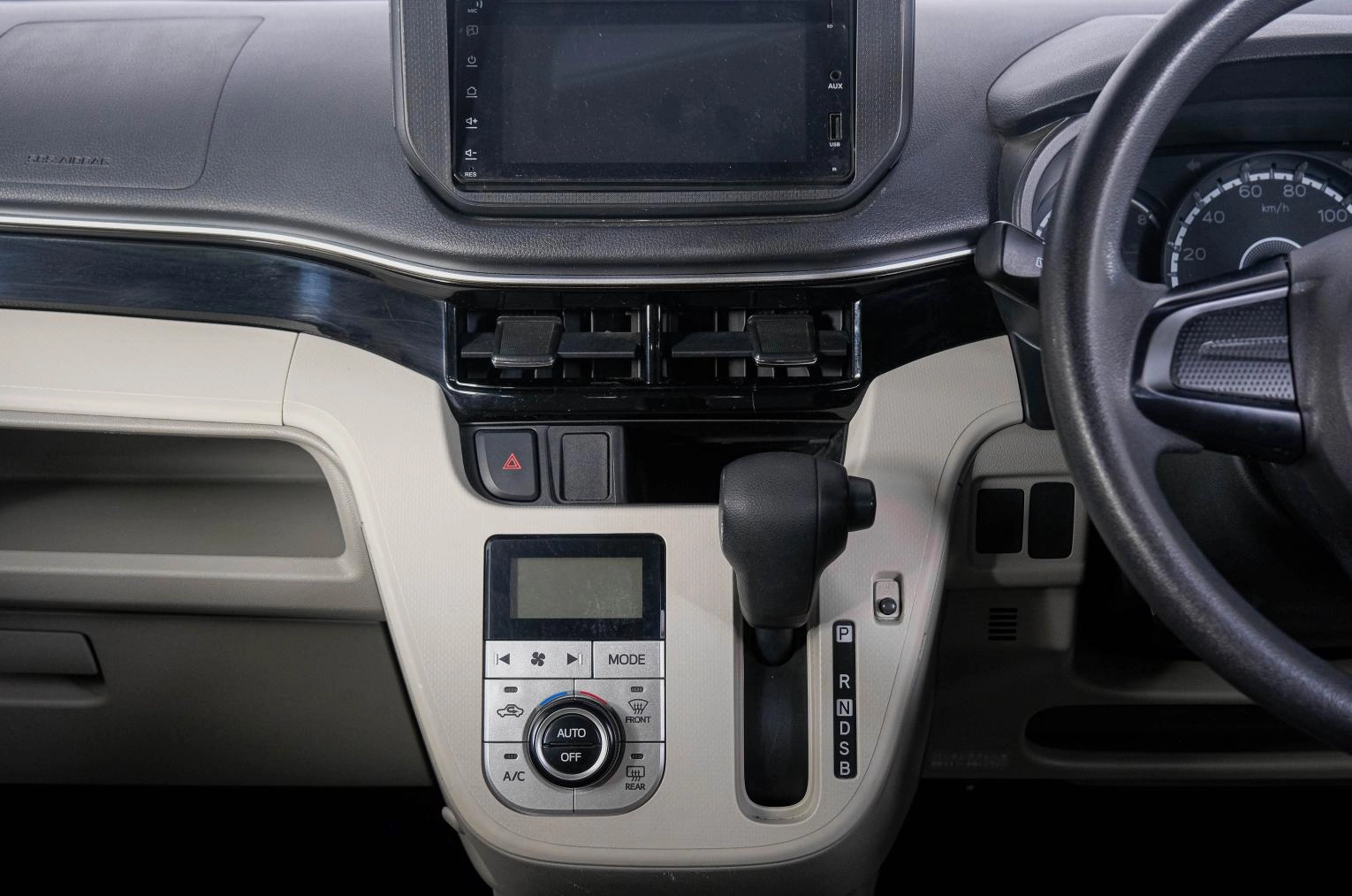 Daihatsu Move 16 из 19