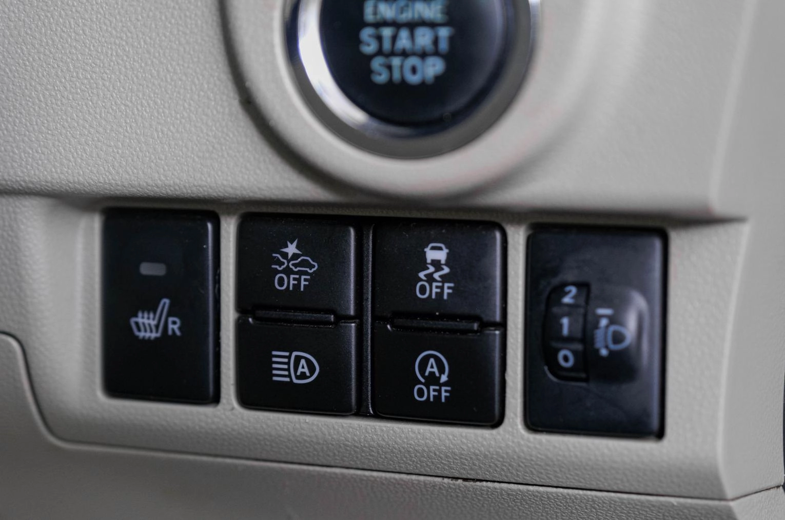 Daihatsu Move 18 из 19