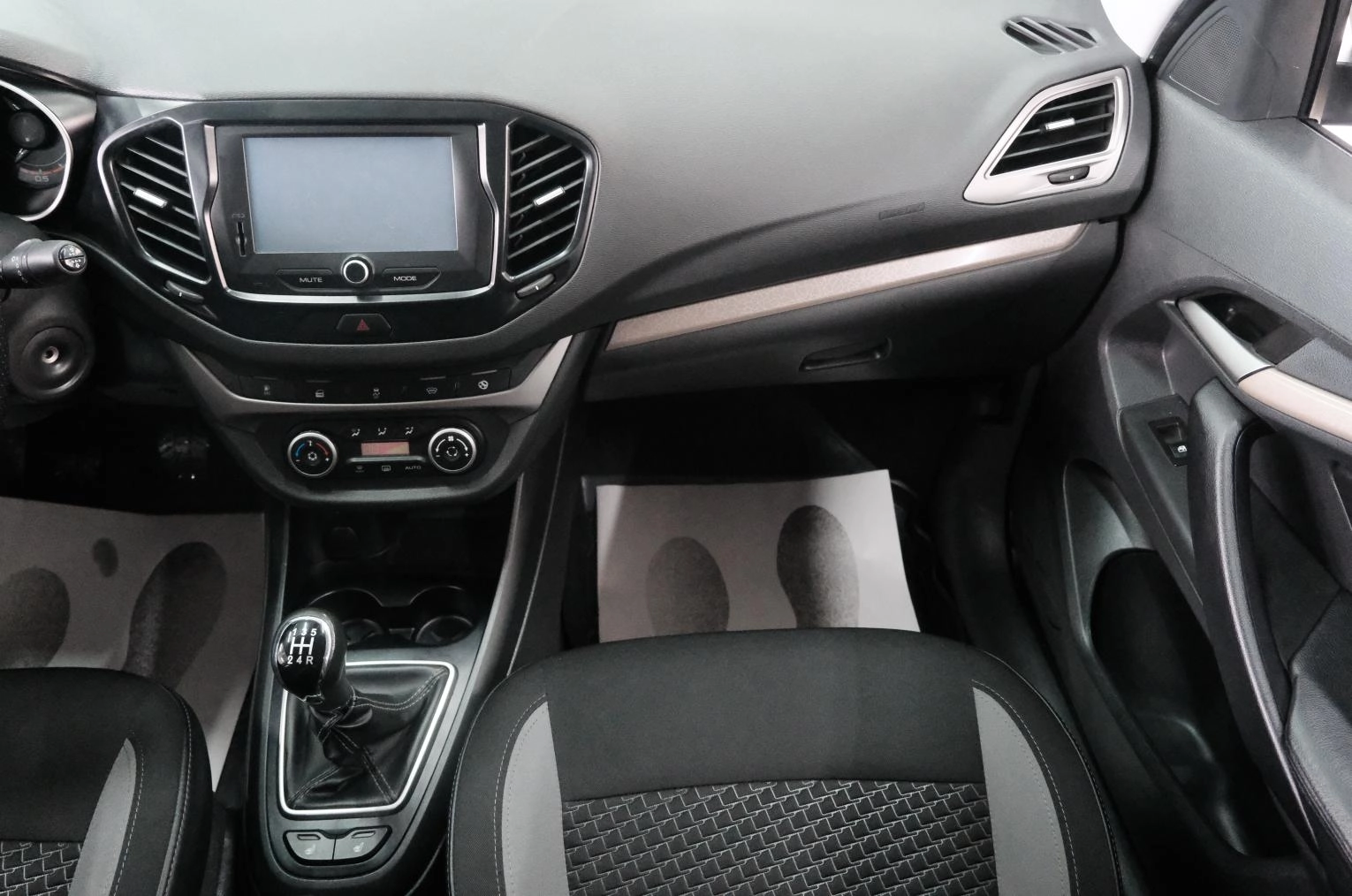 ВАЗ (LADA) Vesta 19 из 26