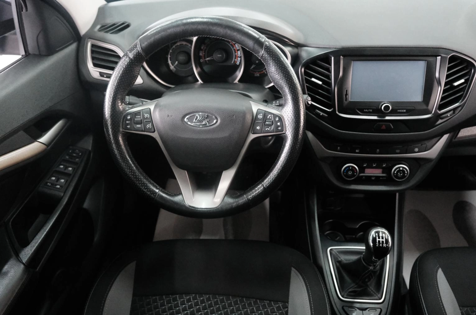 ВАЗ (LADA) Vesta 11 из 26
