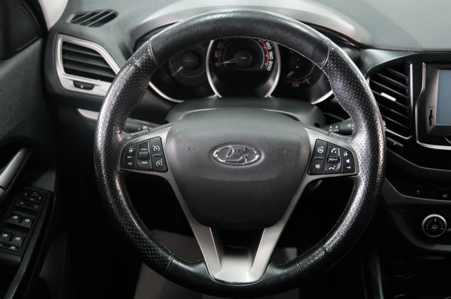 ВАЗ (LADA) Vesta 12 из 26
