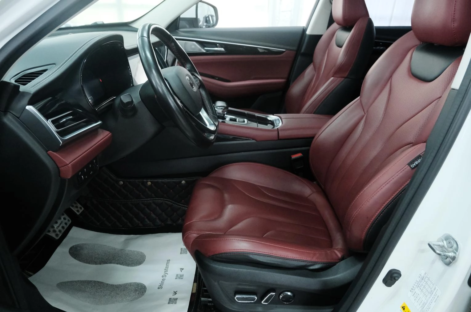 Changan CS85 7 из 27