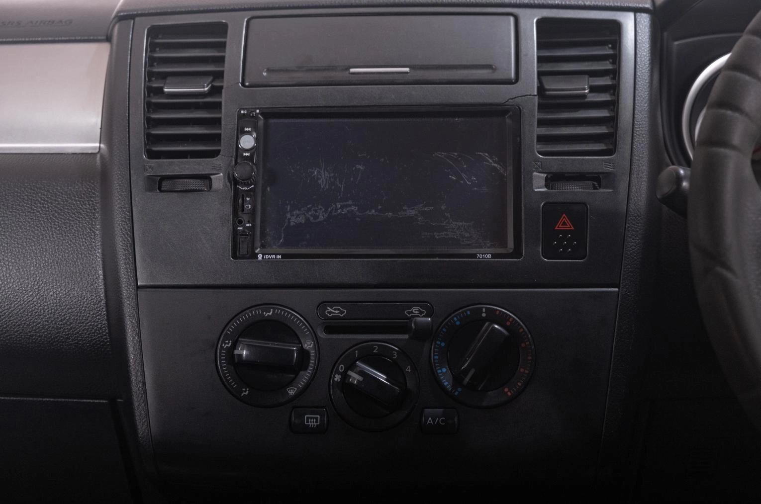 Nissan Tiida Latio 12 из 19