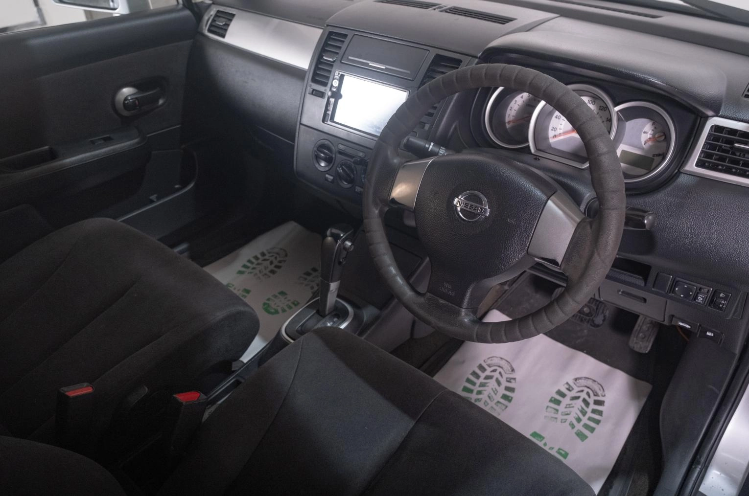 Nissan Tiida Latio 7 из 19