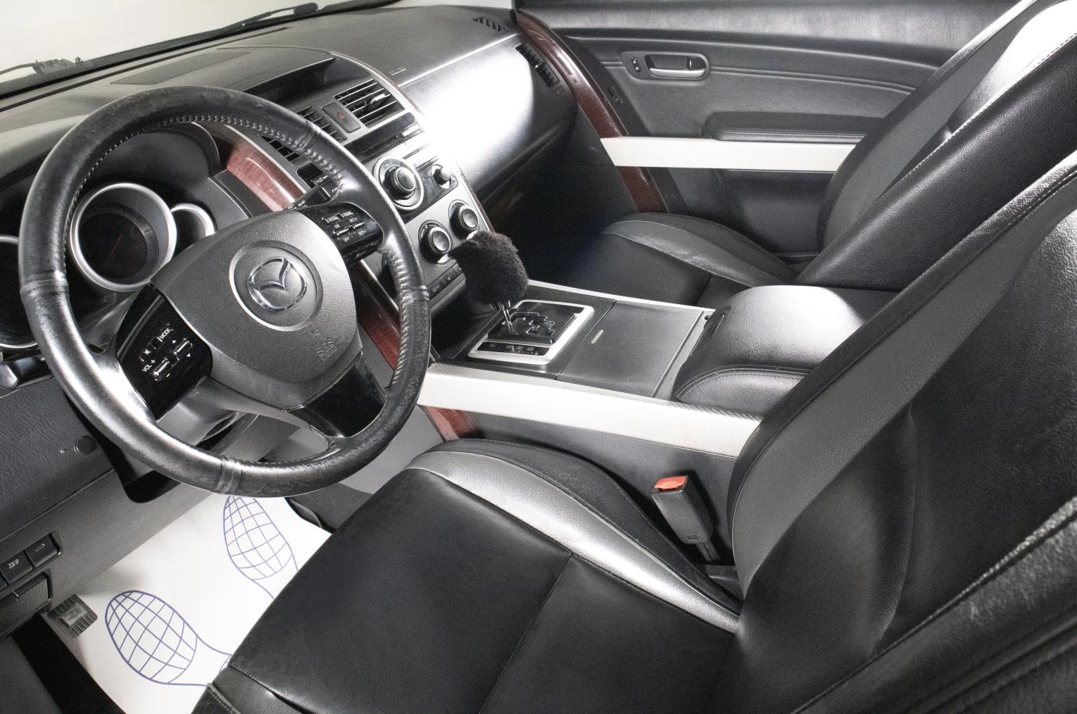 Mazda CX-9 8 из 21