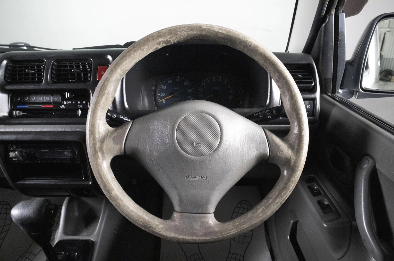 Suzuki Jimny 10 из 17