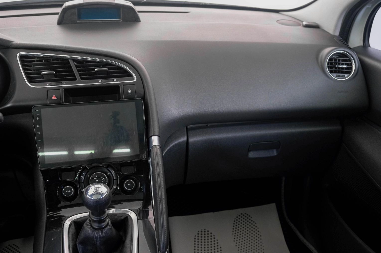 Peugeot 3008 14 из 24