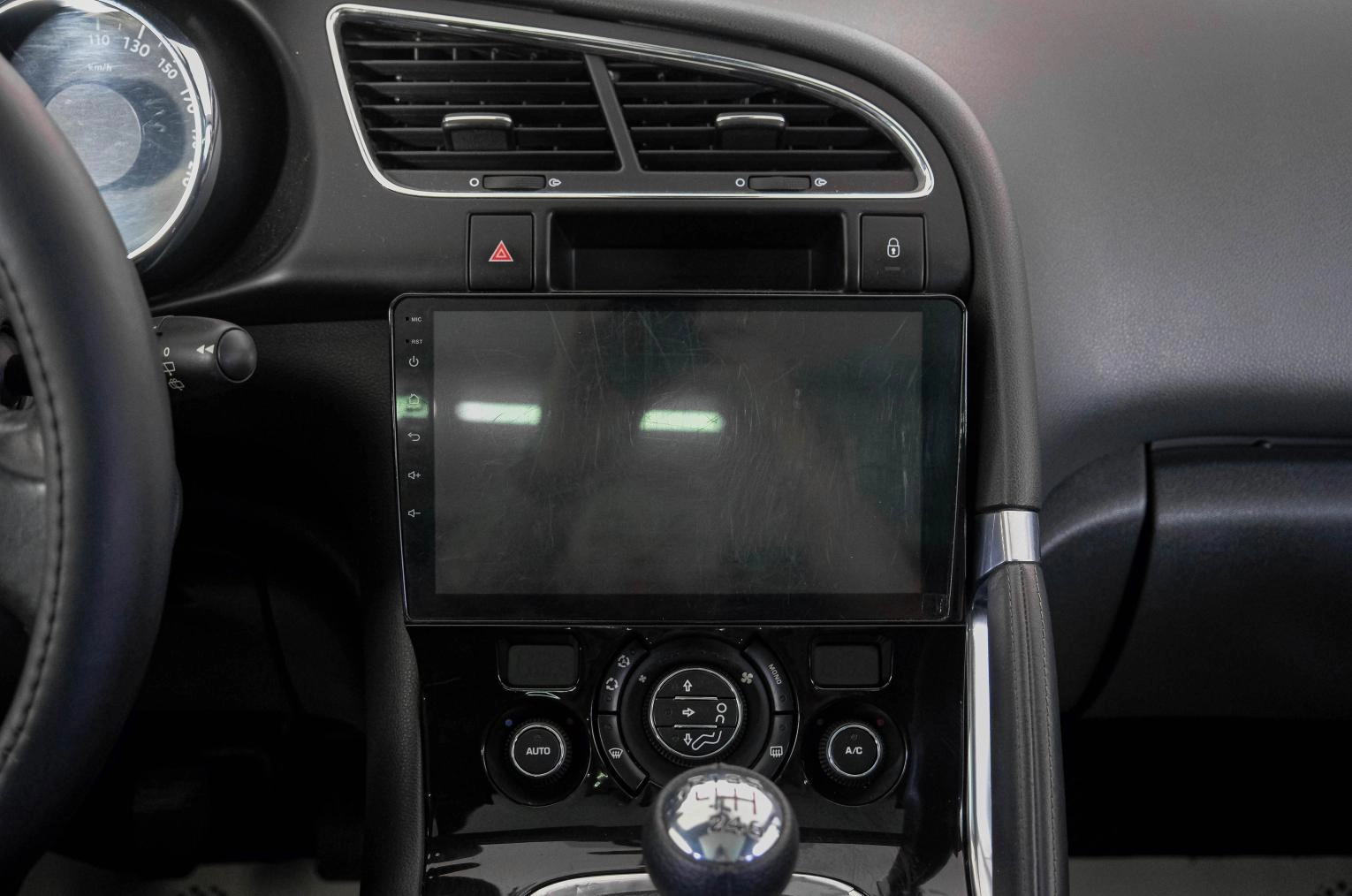 Peugeot 3008 16 из 24