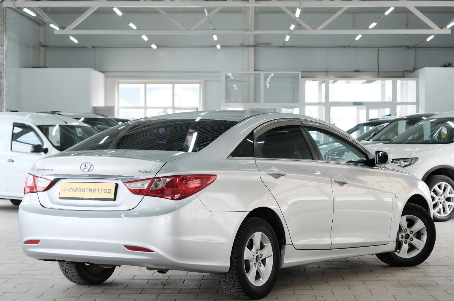 Hyundai Sonata 4 из 24