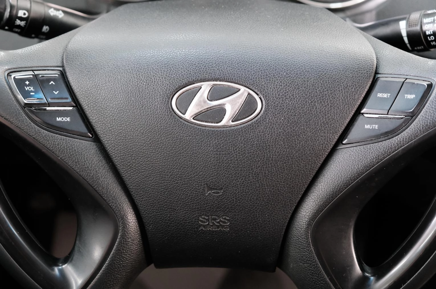 Hyundai Sonata 12 из 24