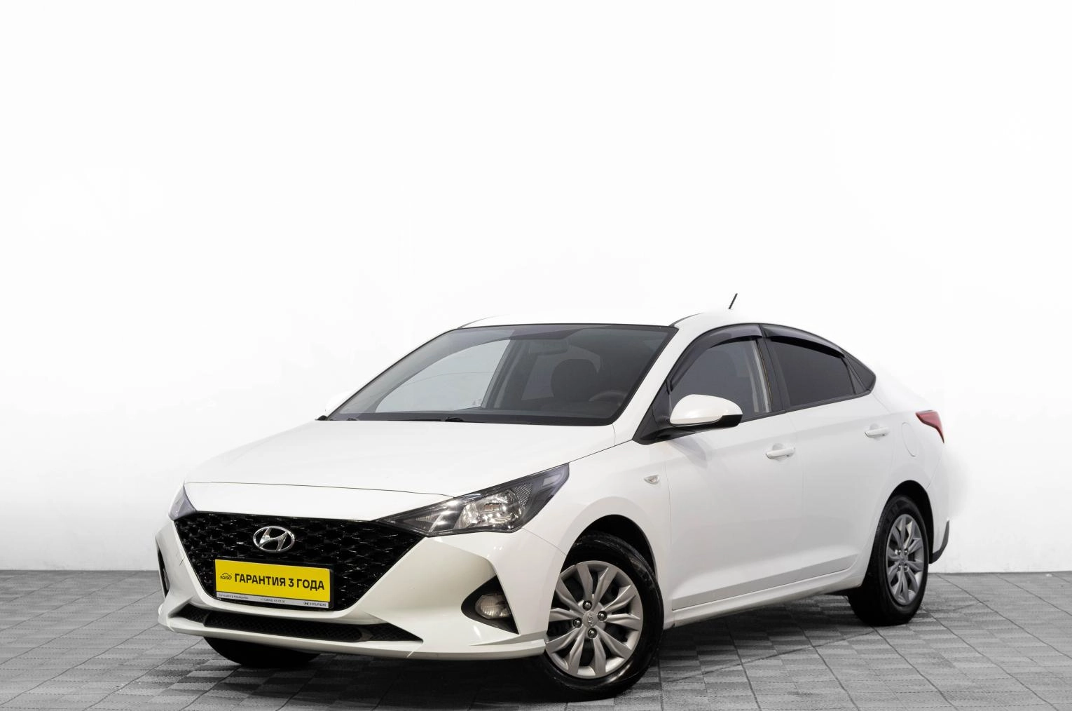 Hyundai Solaris 3 из 26