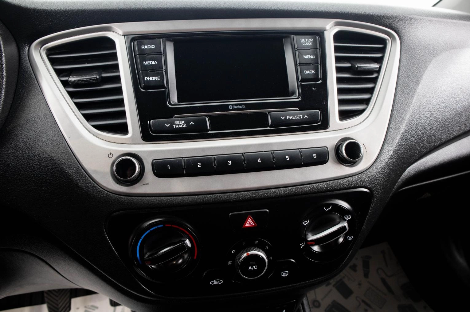 Hyundai Solaris 19 из 26