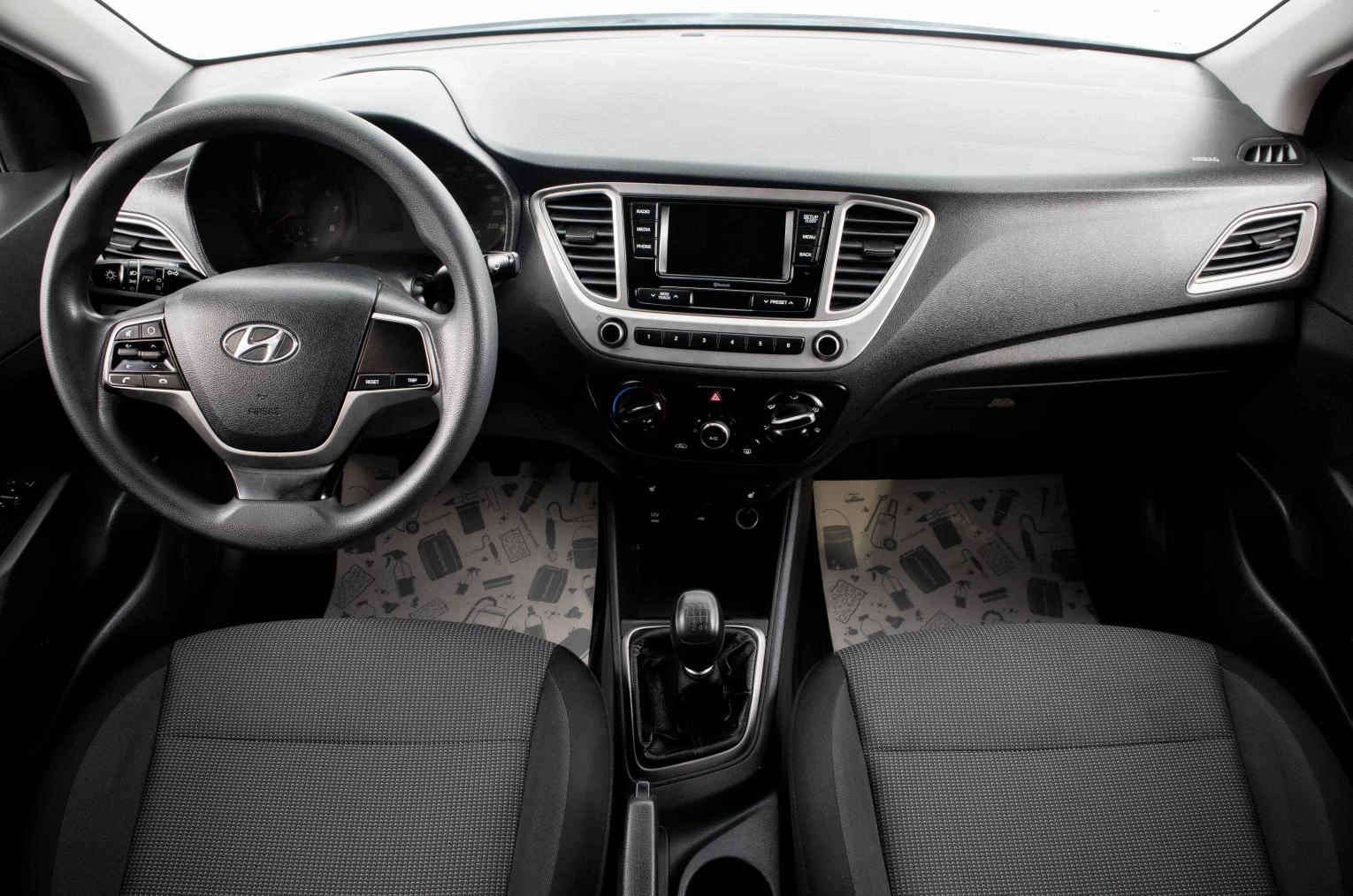 Hyundai Solaris 10 из 26