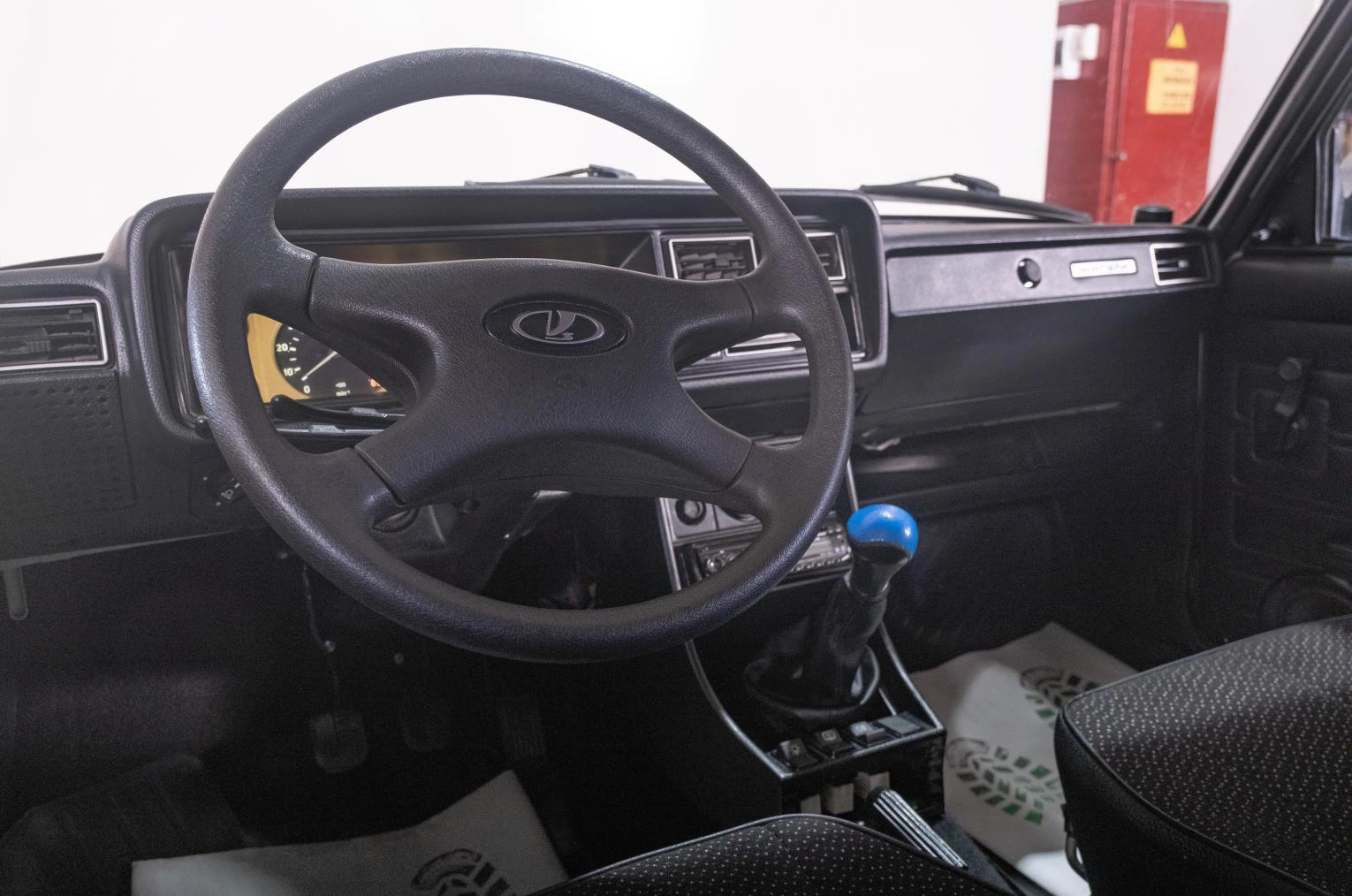 ВАЗ (LADA) 2107 8 из 17