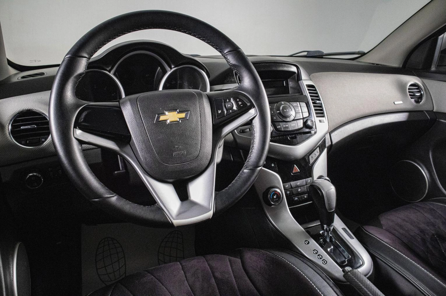 Chevrolet Cruze 12 из 18