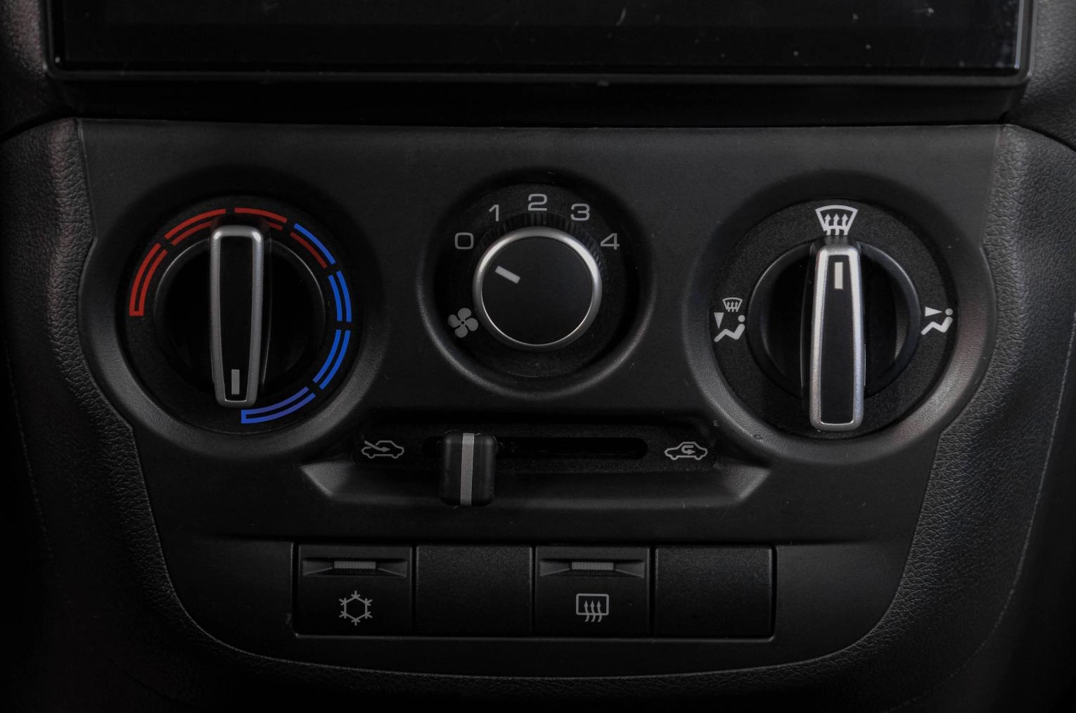 ВАЗ (LADA) Granta 17 из 21