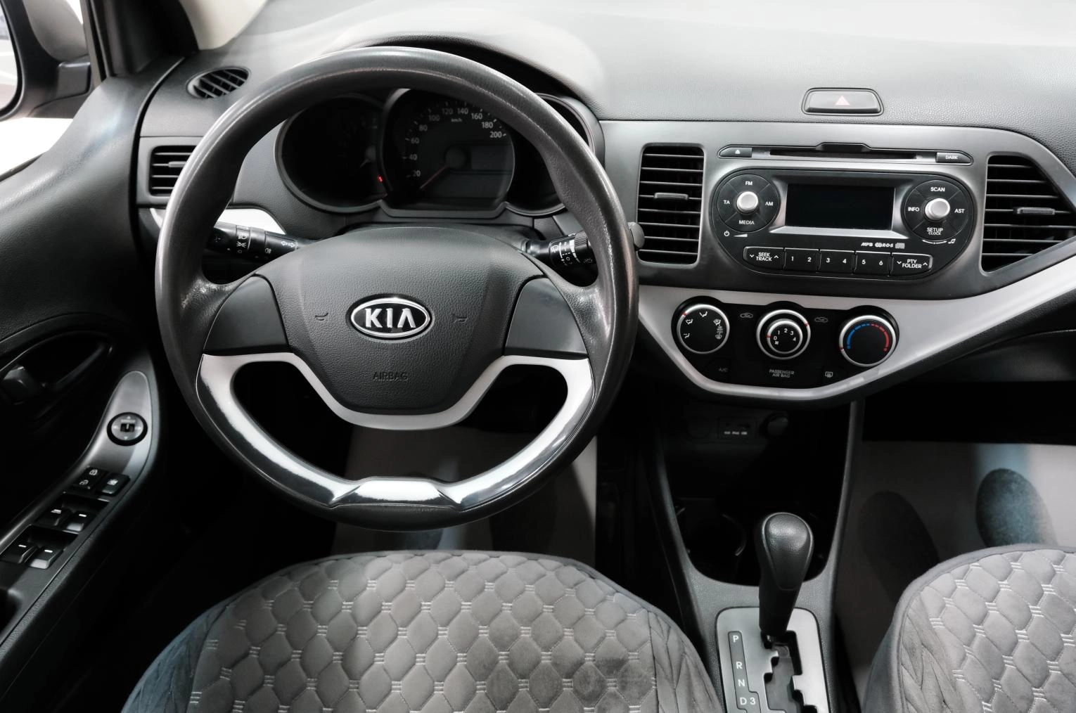KIA Picanto 11 из 22