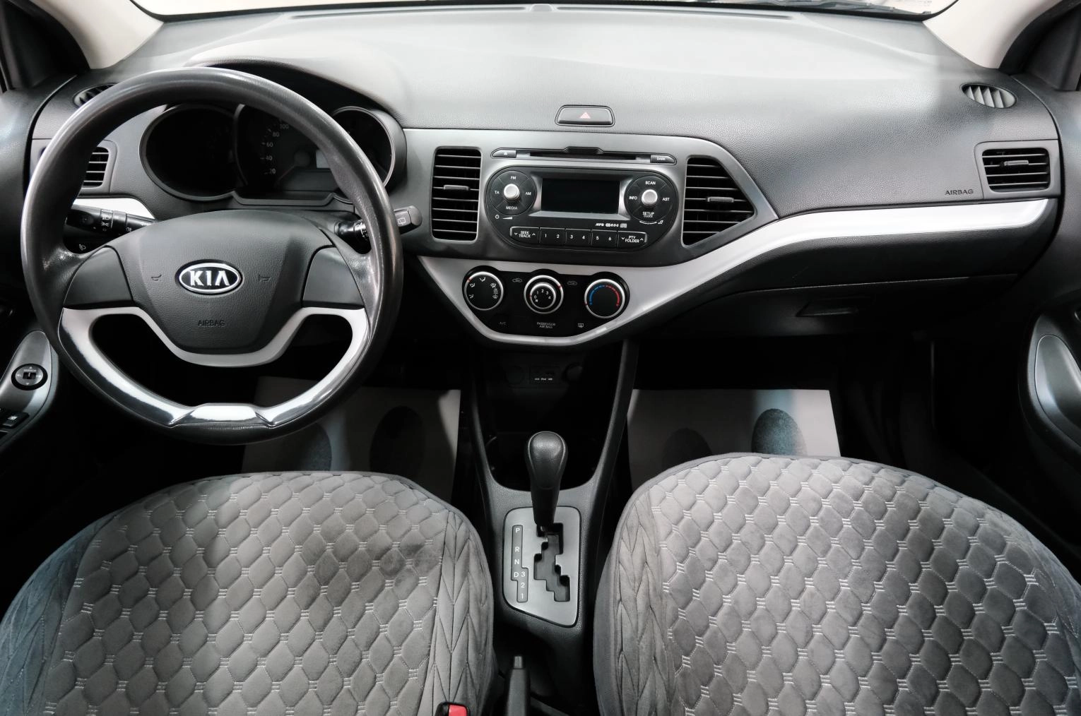 KIA Picanto 13 из 22