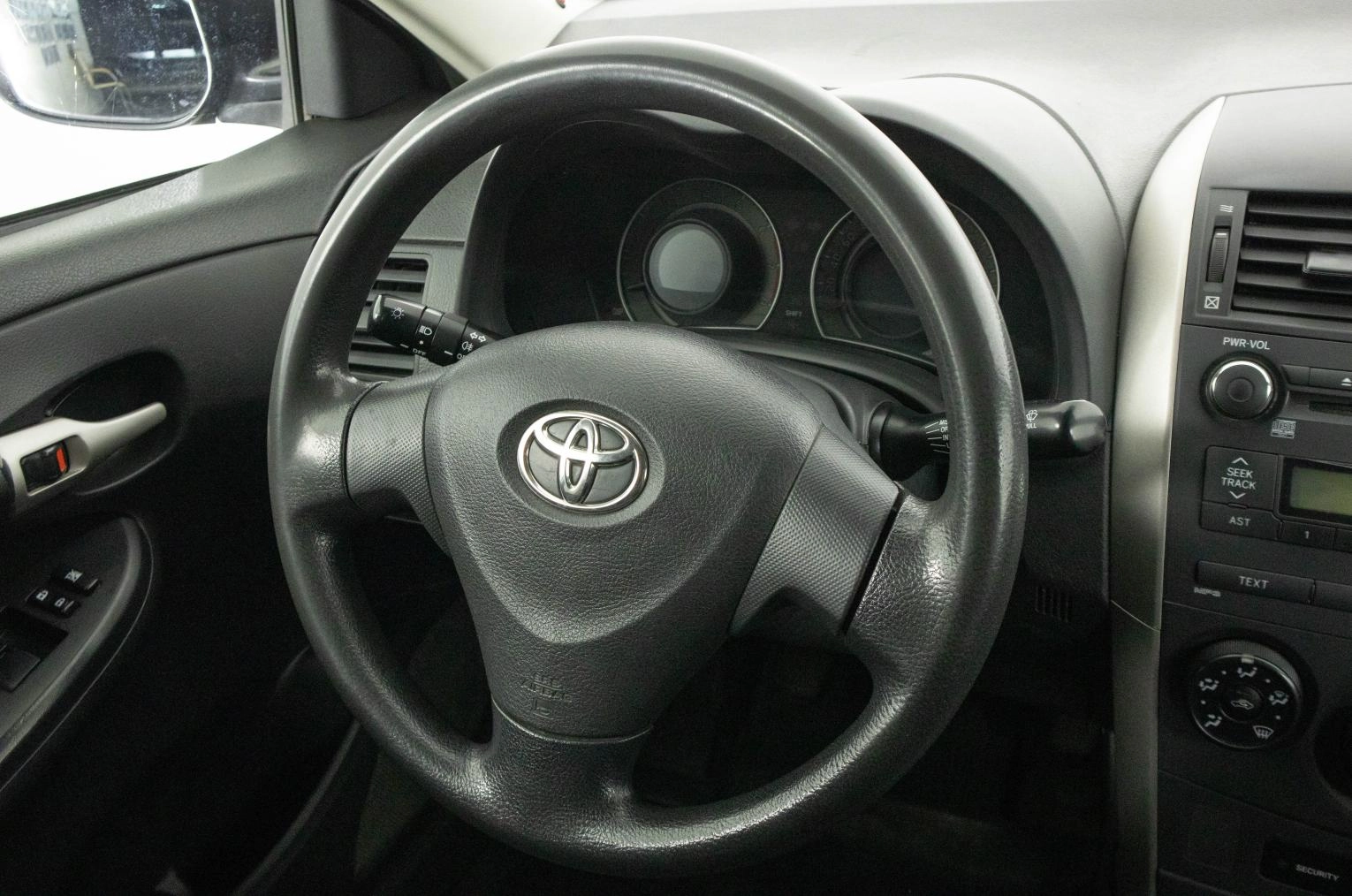 Toyota Corolla 12 из 20