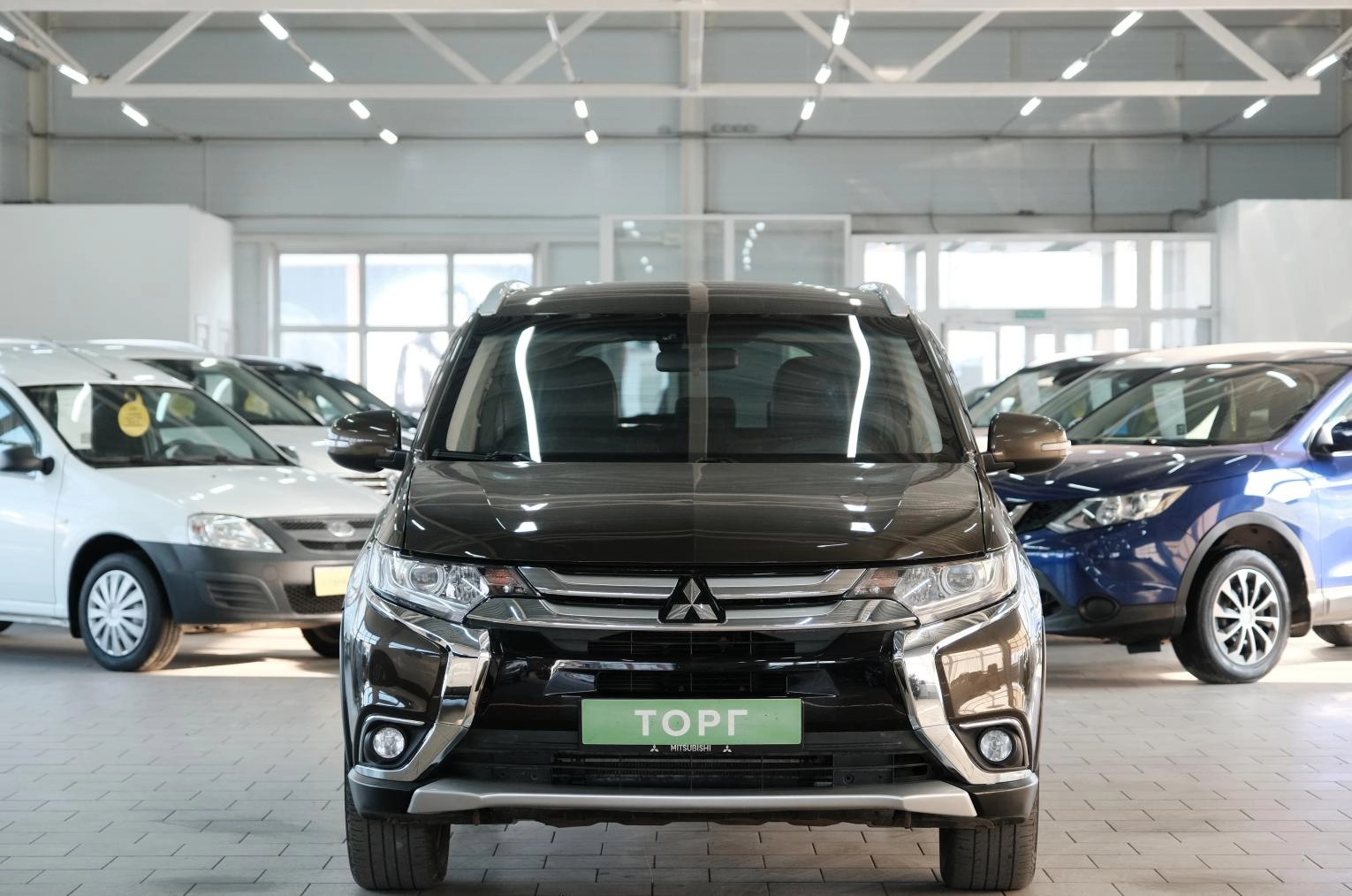 Mitsubishi Outlander 2 из 24